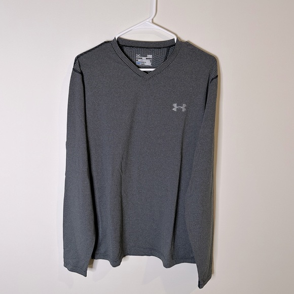 Under Armour Other - Men's Under Armour Cold Gear V-neck Long Sleeve Shirt Size Large